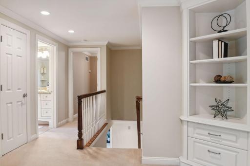 22 Circle W, Minneapolis, MN 55436