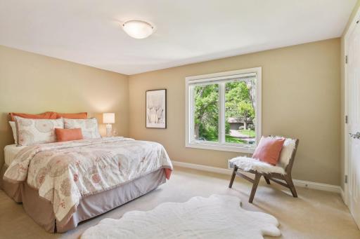 22 Circle W, Minneapolis, MN 55436