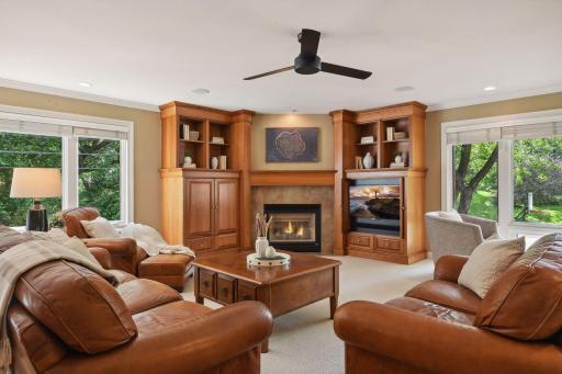 22 Circle W, Minneapolis, MN 55436