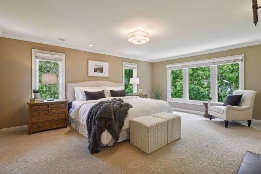 22 Circle W, Minneapolis, MN 55436