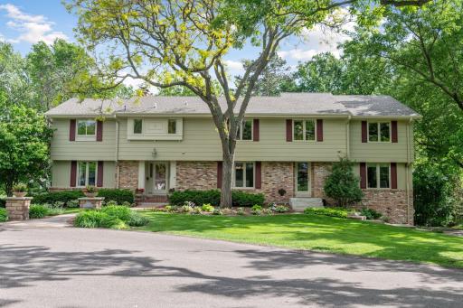 22 Circle W, Minneapolis, MN 55436