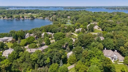 155 Gideons Point Road, Excelsior, MN 55331