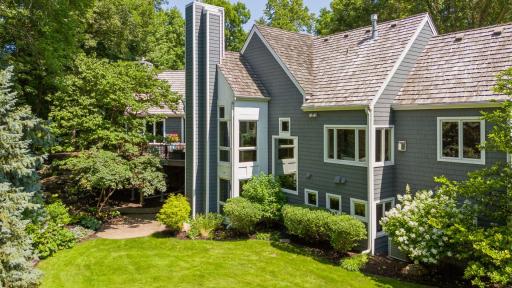 155 Gideons Point Road, Excelsior, MN 55331