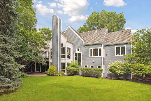 155 Gideons Point Road, Excelsior, MN 55331