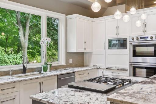 155 Gideons Point Road, Excelsior, MN 55331