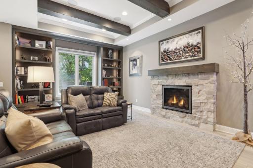155 Gideons Point Road, Excelsior, MN 55331
