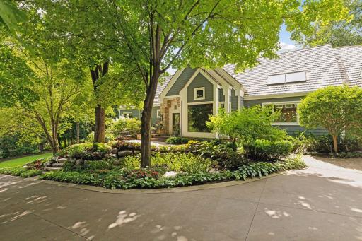 155 Gideons Point Road, Excelsior, MN 55331