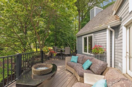 155 Gideons Point Road, Excelsior, MN 55331
