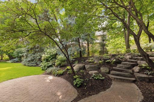 155 Gideons Point Road, Excelsior, MN 55331