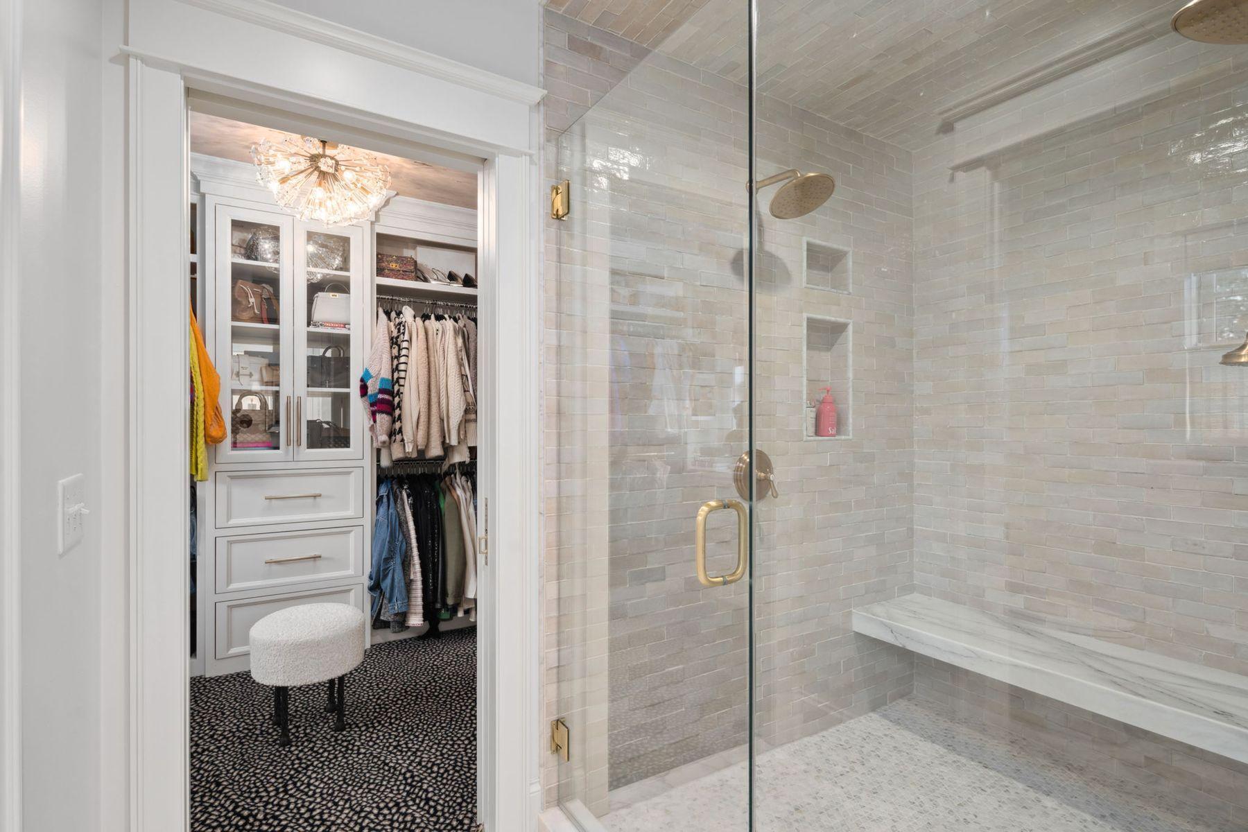 Massive cle tile shower.