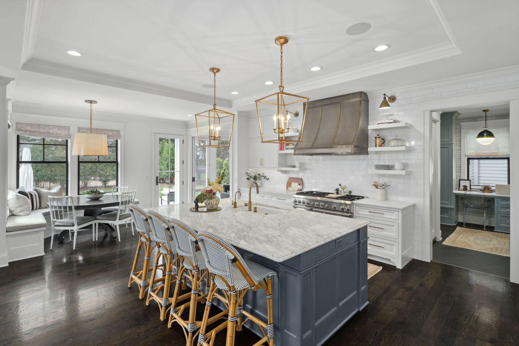 Carrara marble island and surround.