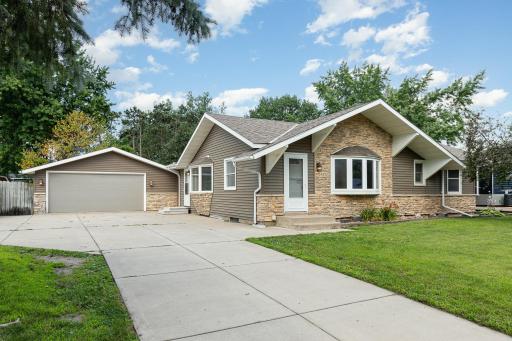 8352 Grafton Avenue S, Cottage Grove, MN 55016