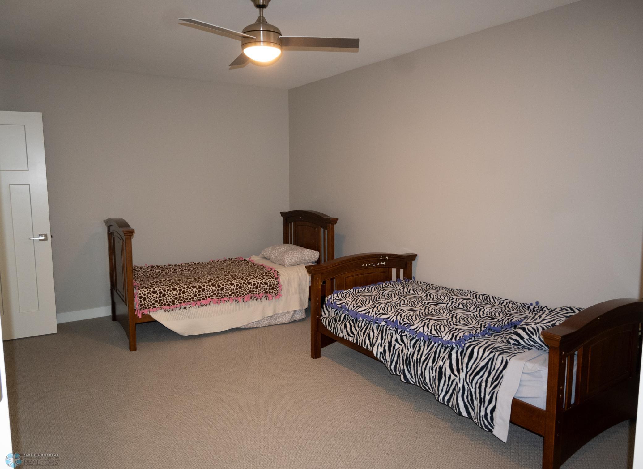bdrm 3.jpg