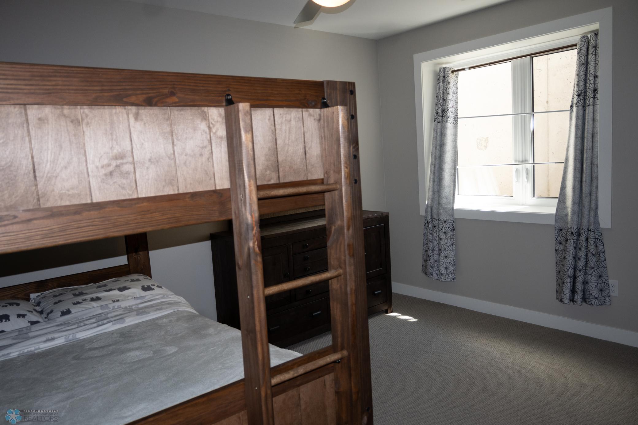 bdrm 4.jpg