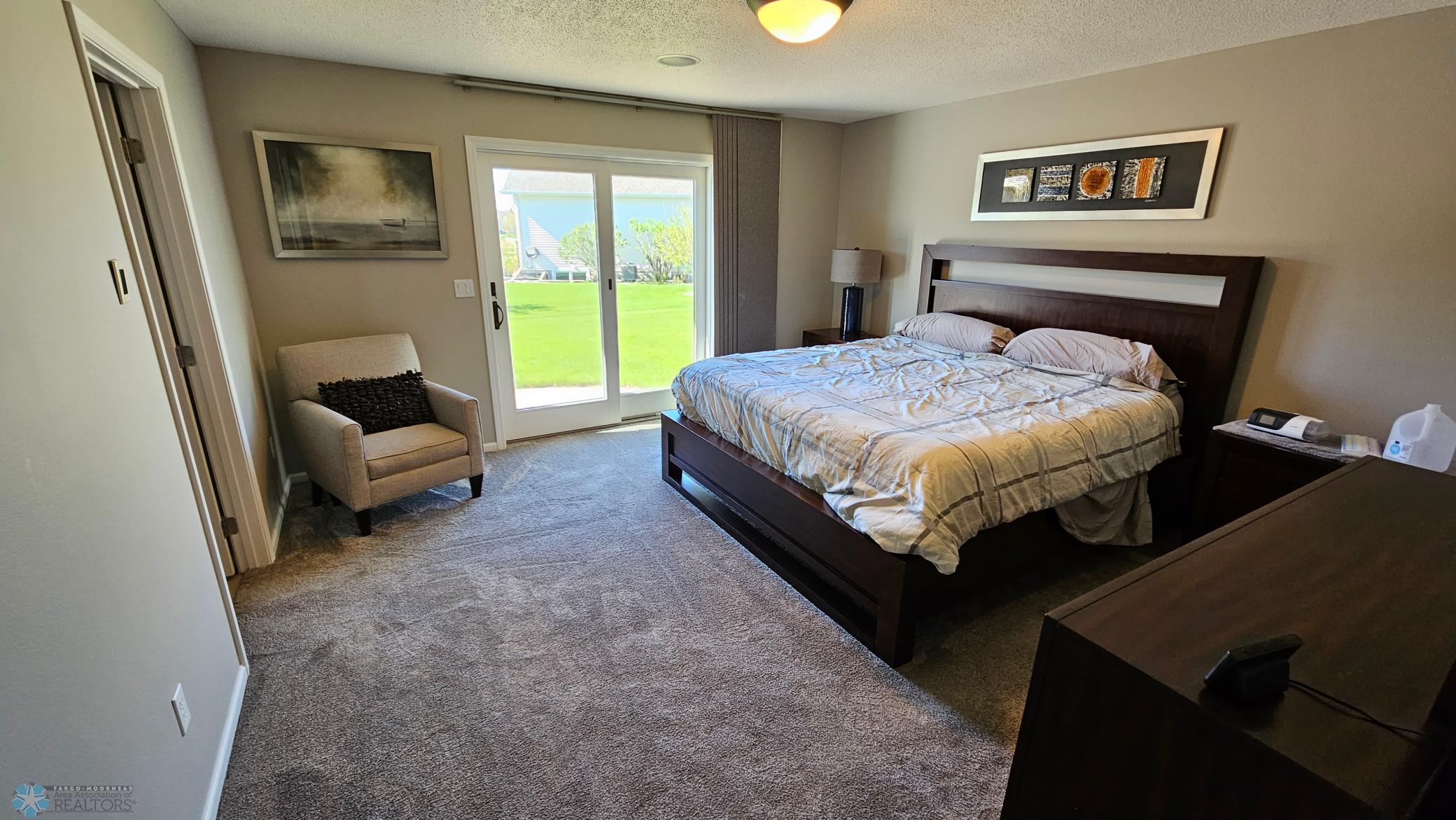 Master bedroom 4.jpg