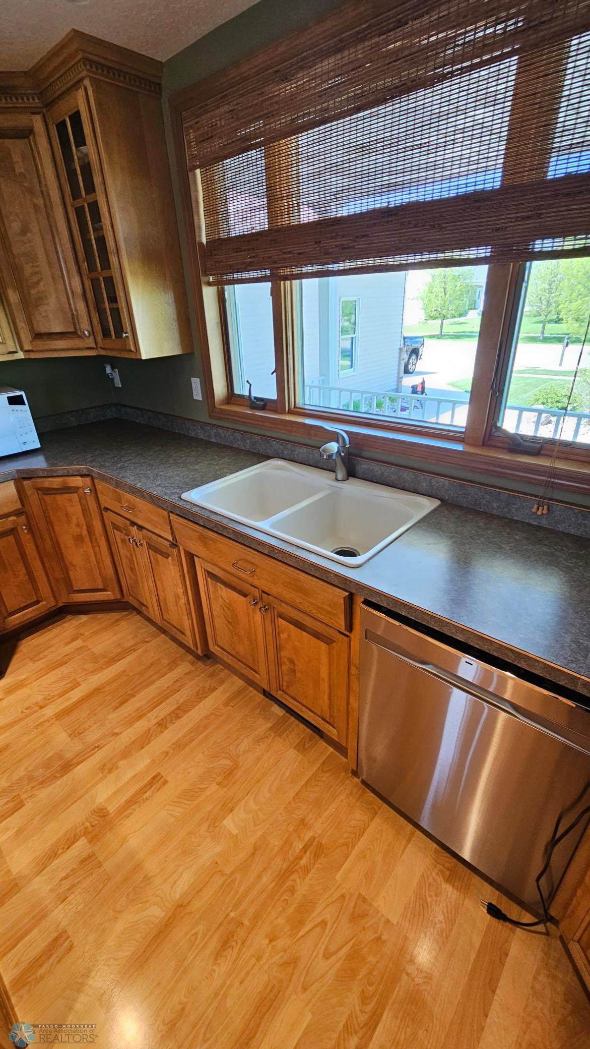Kitchen sink area.jpg