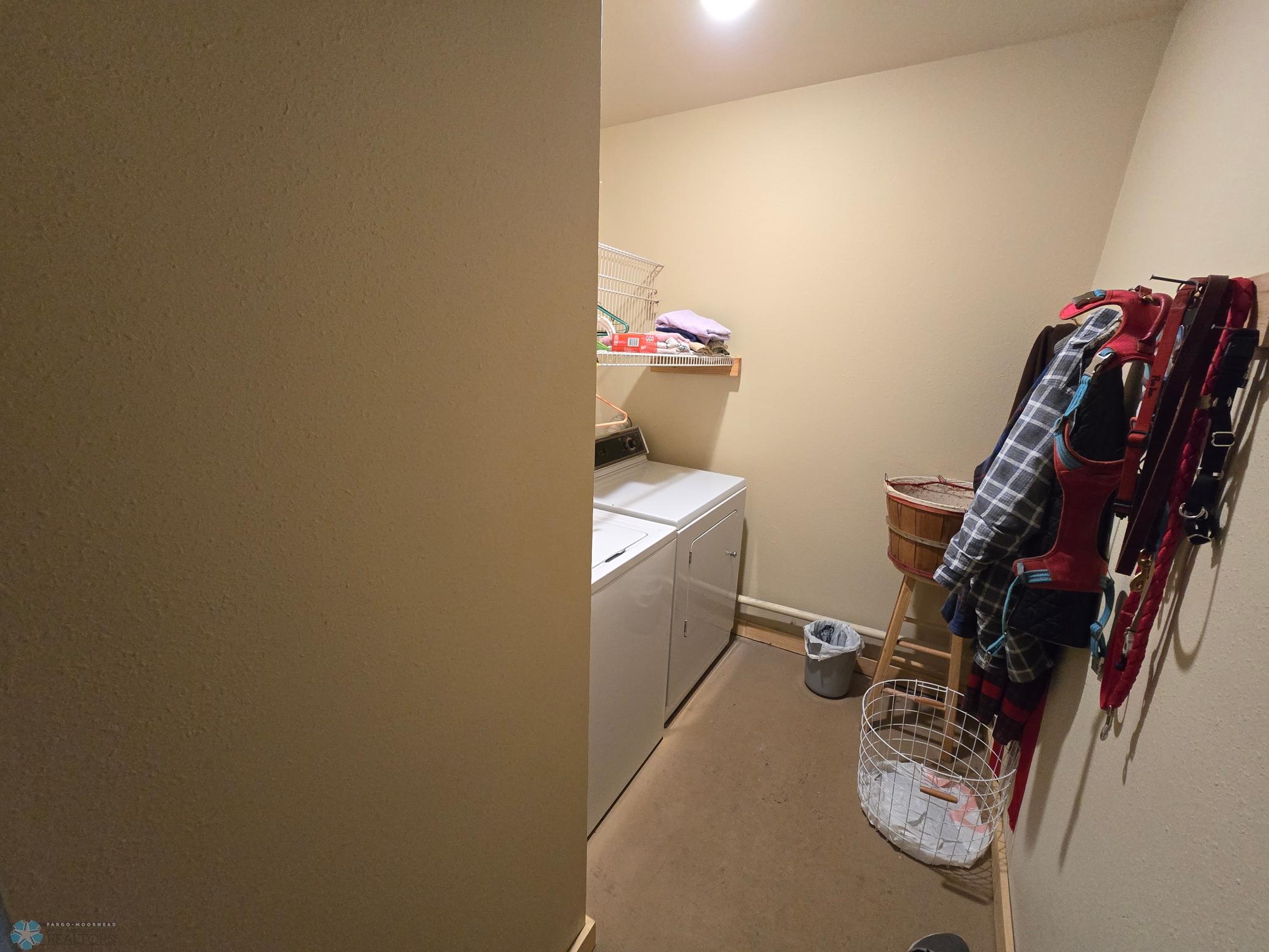 Apt. Laundry