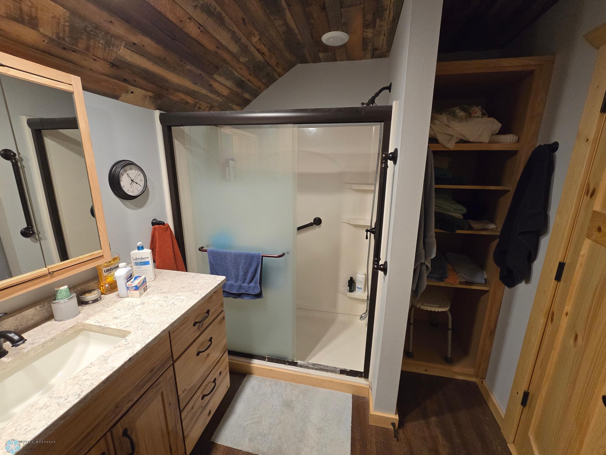 2nd floor bath