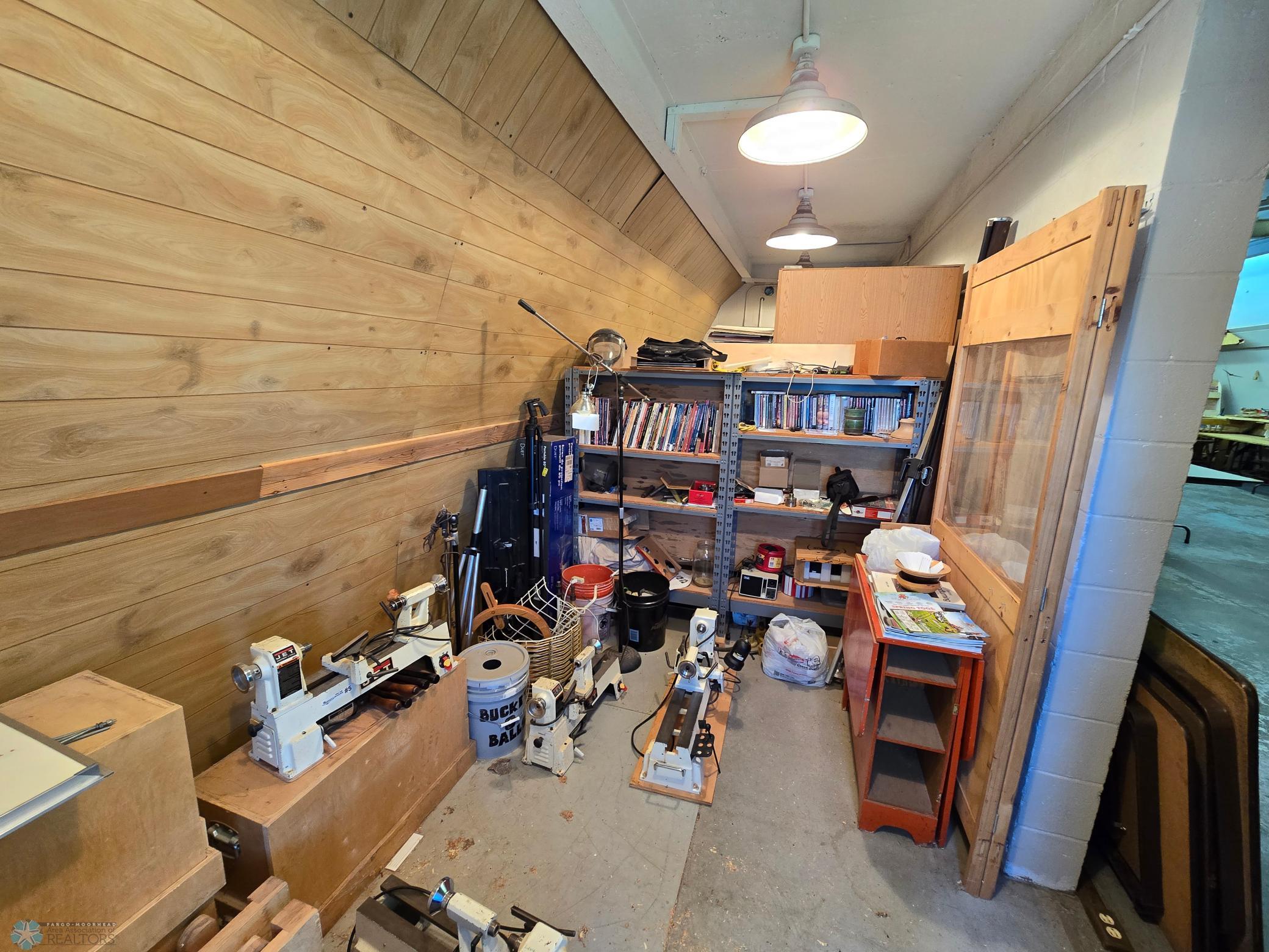 N. Bldg. finish area