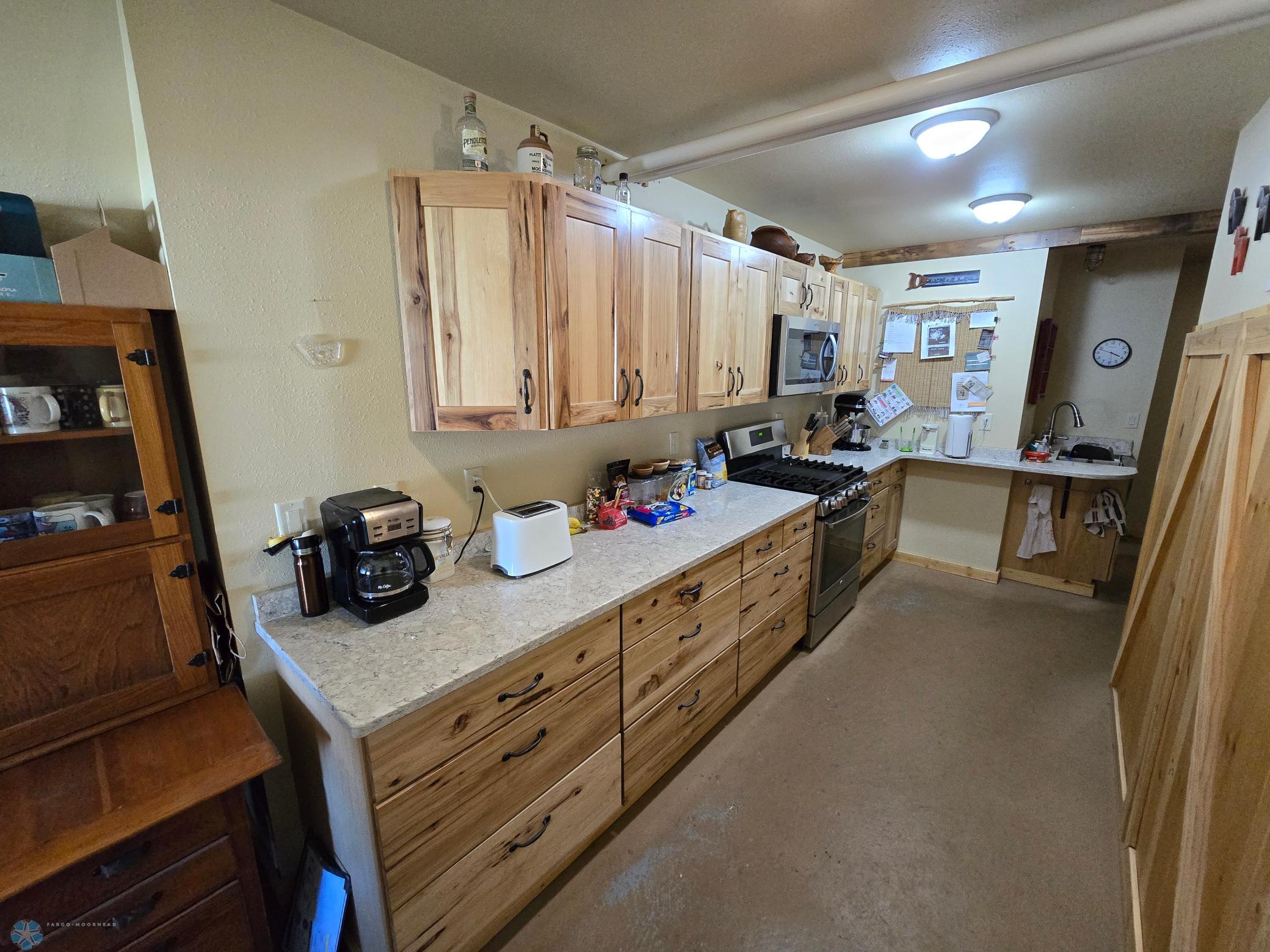 Apt. Kitchen