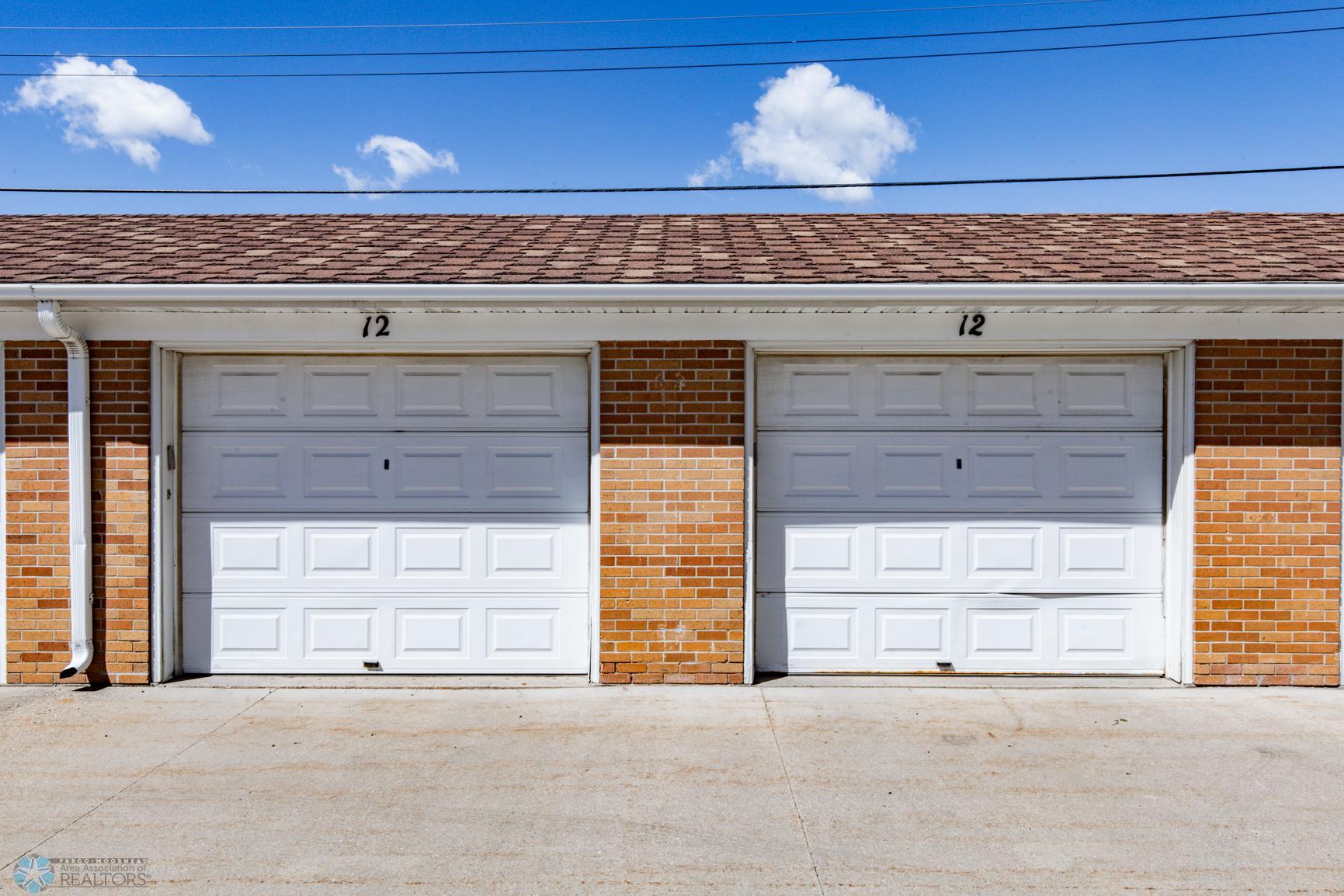 Garages - connected