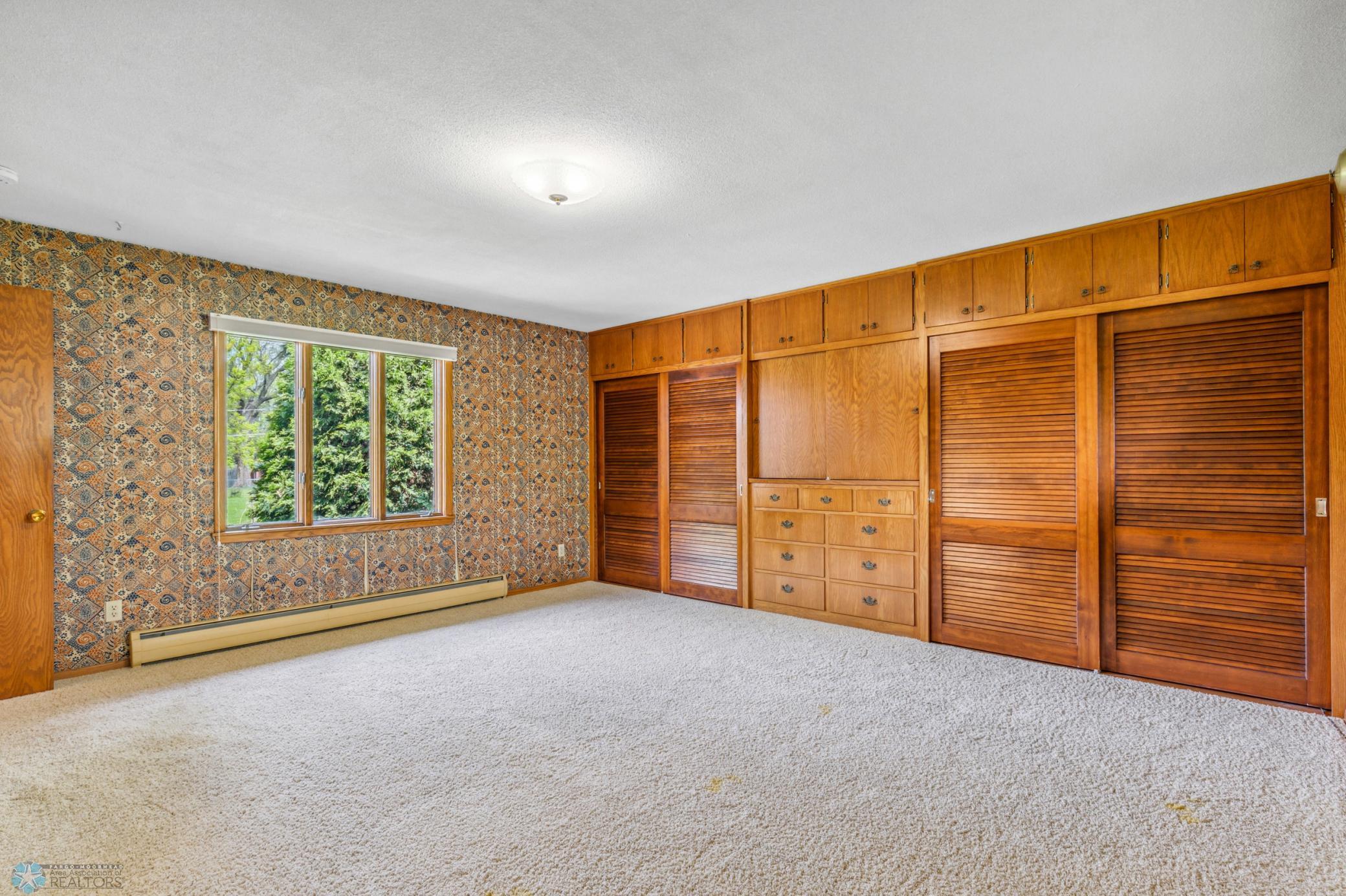 Large Owners' Bedroom