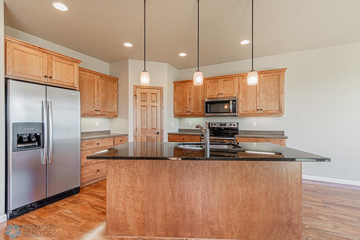 Kitchen_1.jpg