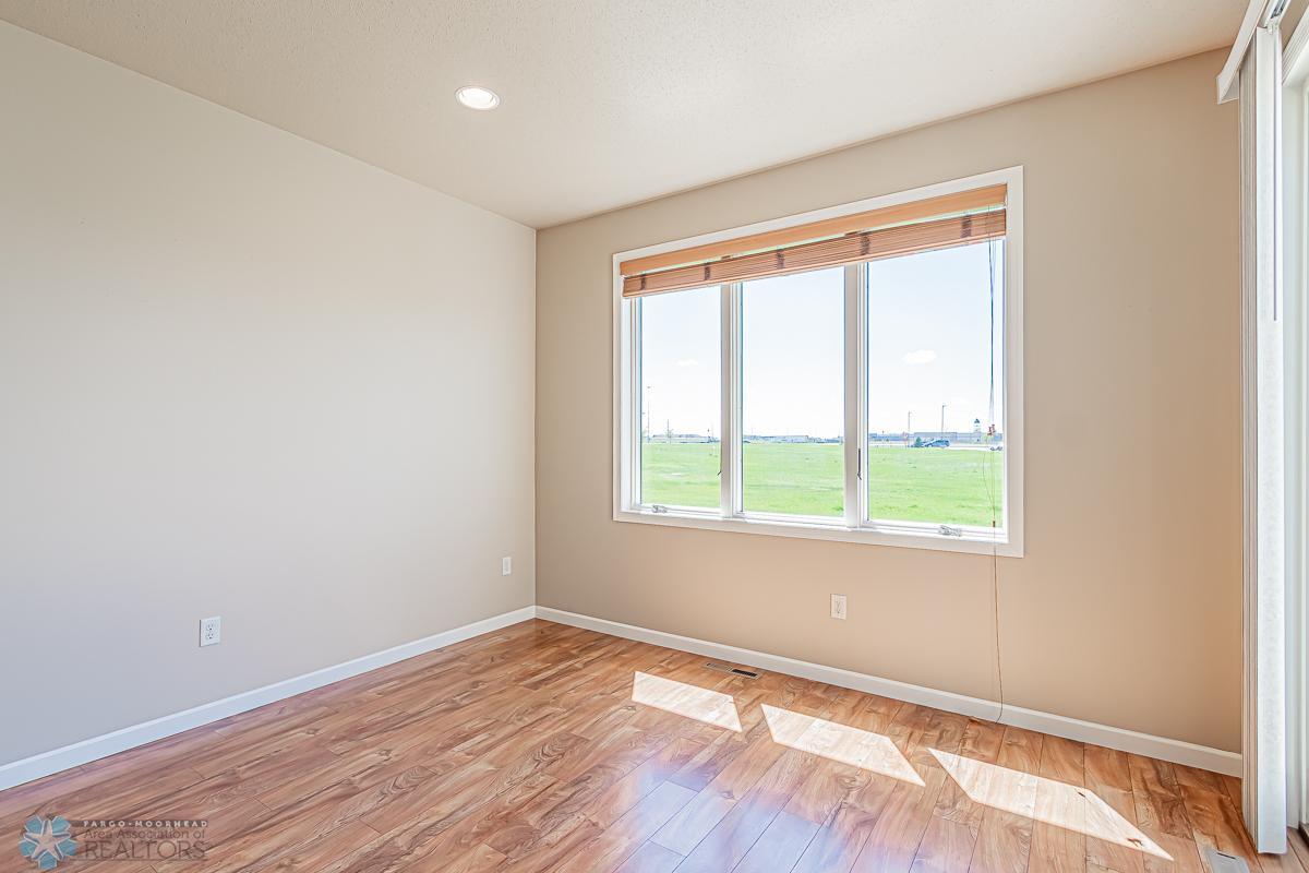 Dining_Room_1.jpg