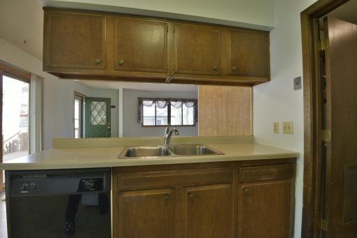 2764 Upland Lane N, Minneapolis, MN 55447