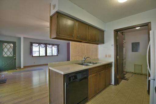 2764 Upland Lane N, Minneapolis, MN 55447