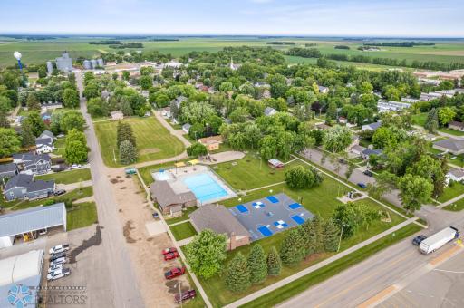 614 Norman Drive, Kindred, ND 58051