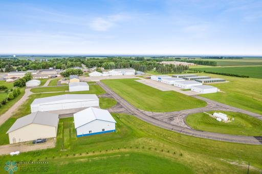 614 Norman Drive, Kindred, ND 58051