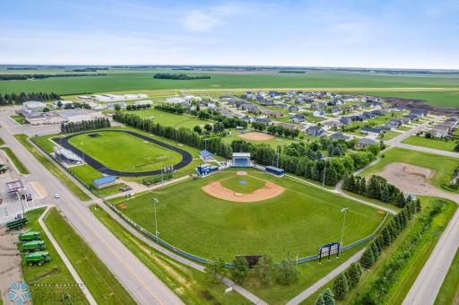614 Norman Drive, Kindred, ND 58051