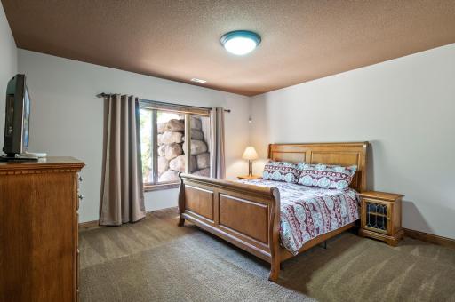 36002 Oasis Road, Lindstrom, MN 55045