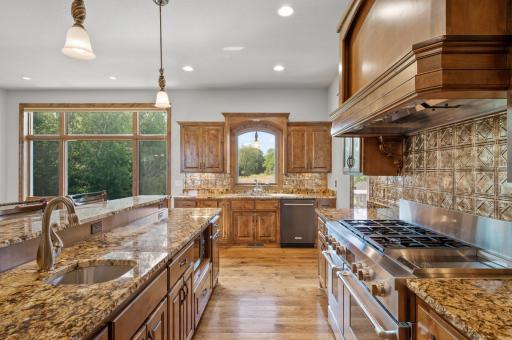 36002 Oasis Road, Lindstrom, MN 55045