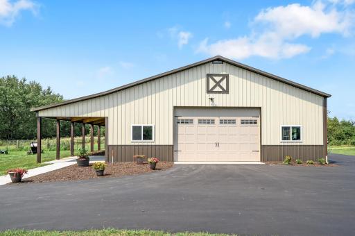 Pole Barn â 50x72 Inside with cement floor and 100 Amp and heated spigot