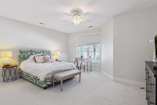 13940 Emerald Ridge, Minnetonka, MN 55305