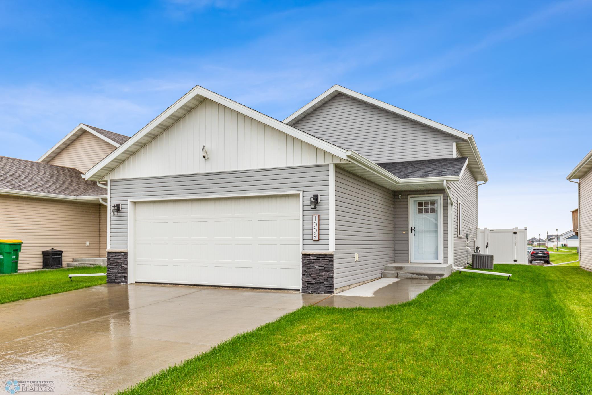 Property photo for 1009 Highland Lane W, West Fargo, ND 58078