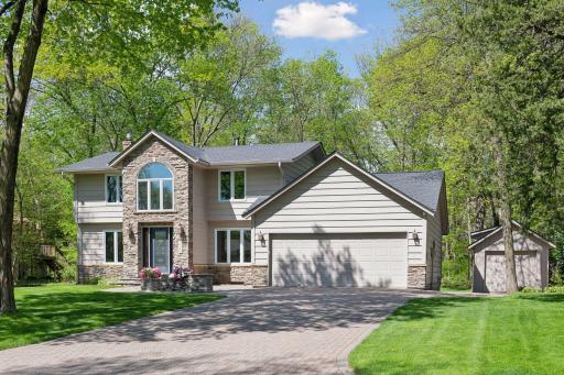 17140 Cedarcrest Drive, Eden Prairie, MN 55347