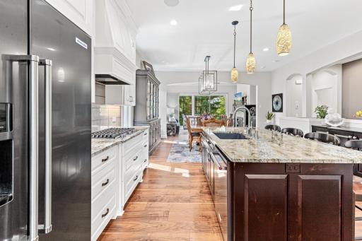 255 Bellwether Path, Wayzata, MN 55391