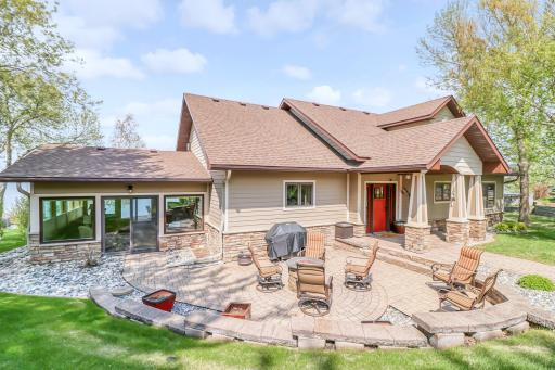 21105 Broadwater Drive, Pelican Rapids, MN 56572