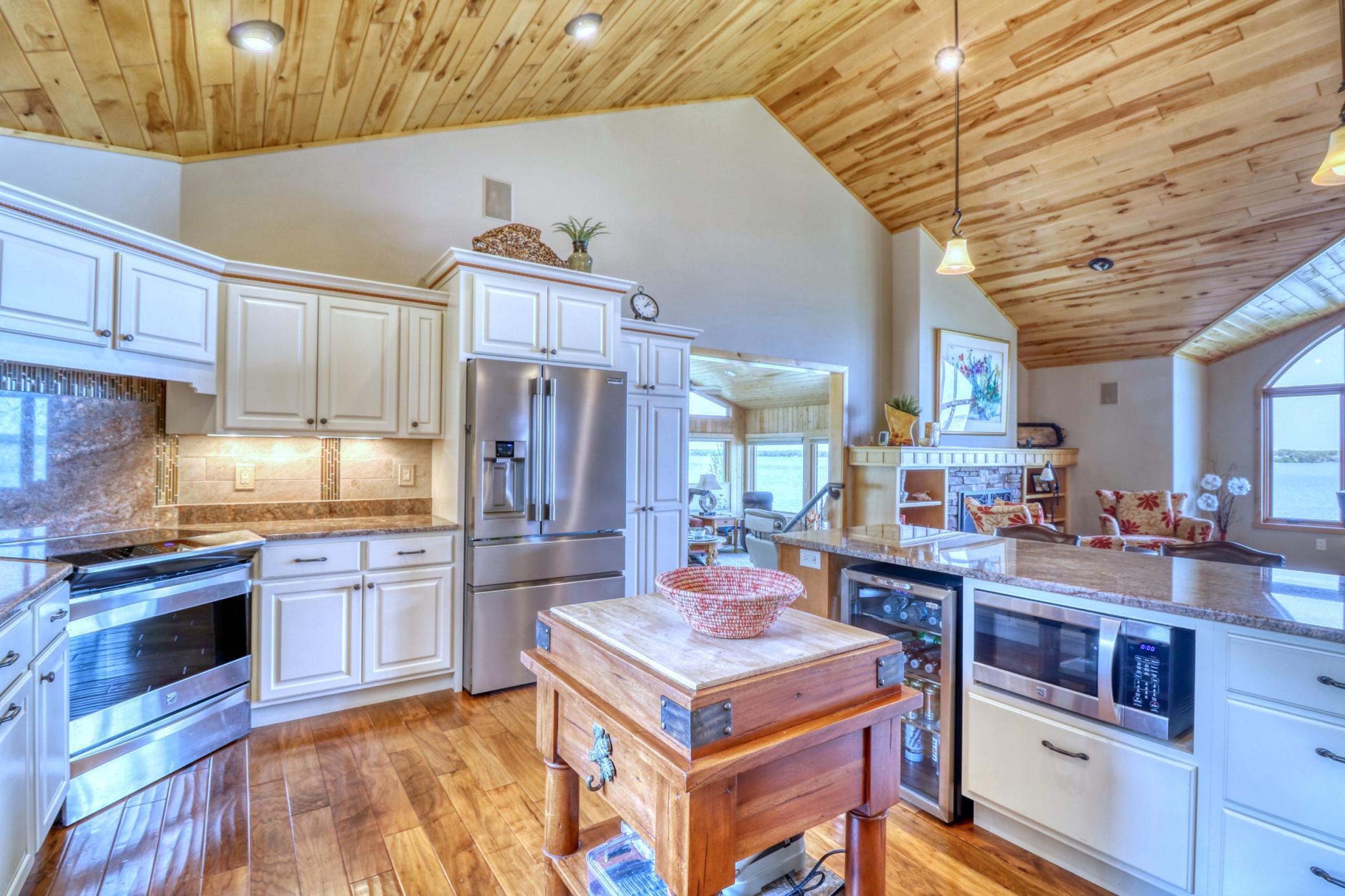 Kitchen1_4.jpg