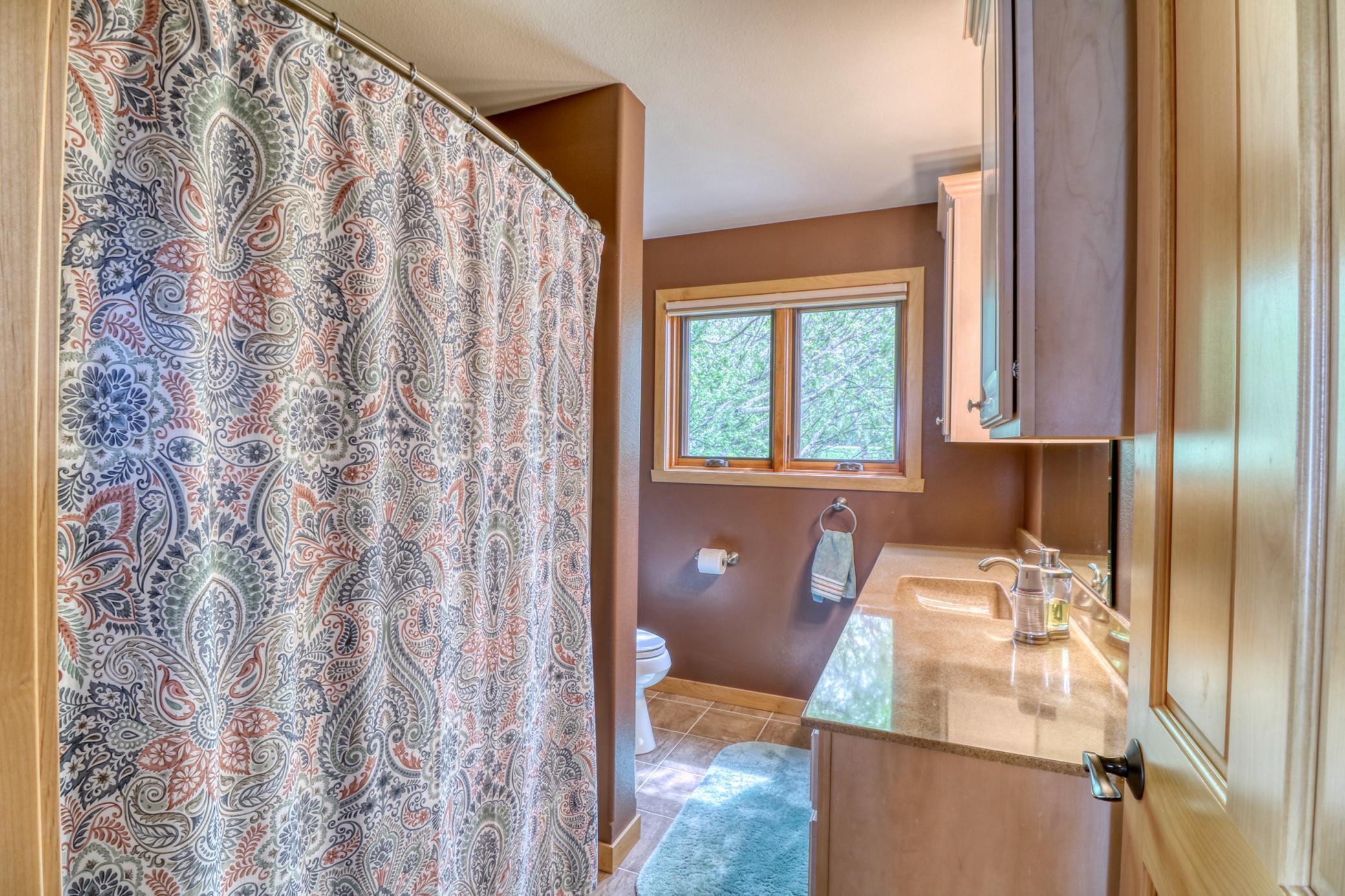 Upstairs Bathroom1_0.jpg