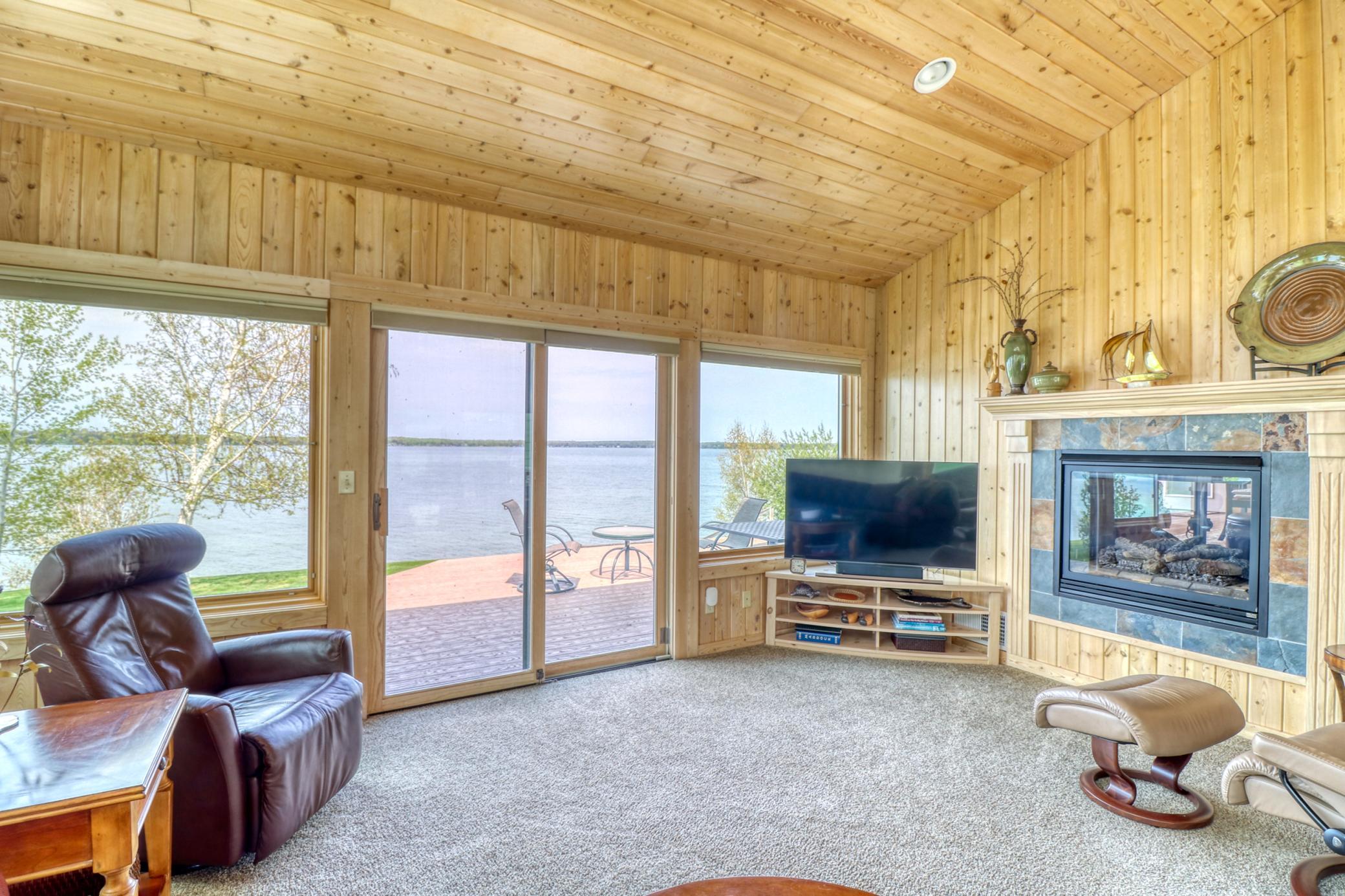 Sunroom1_2.jpg