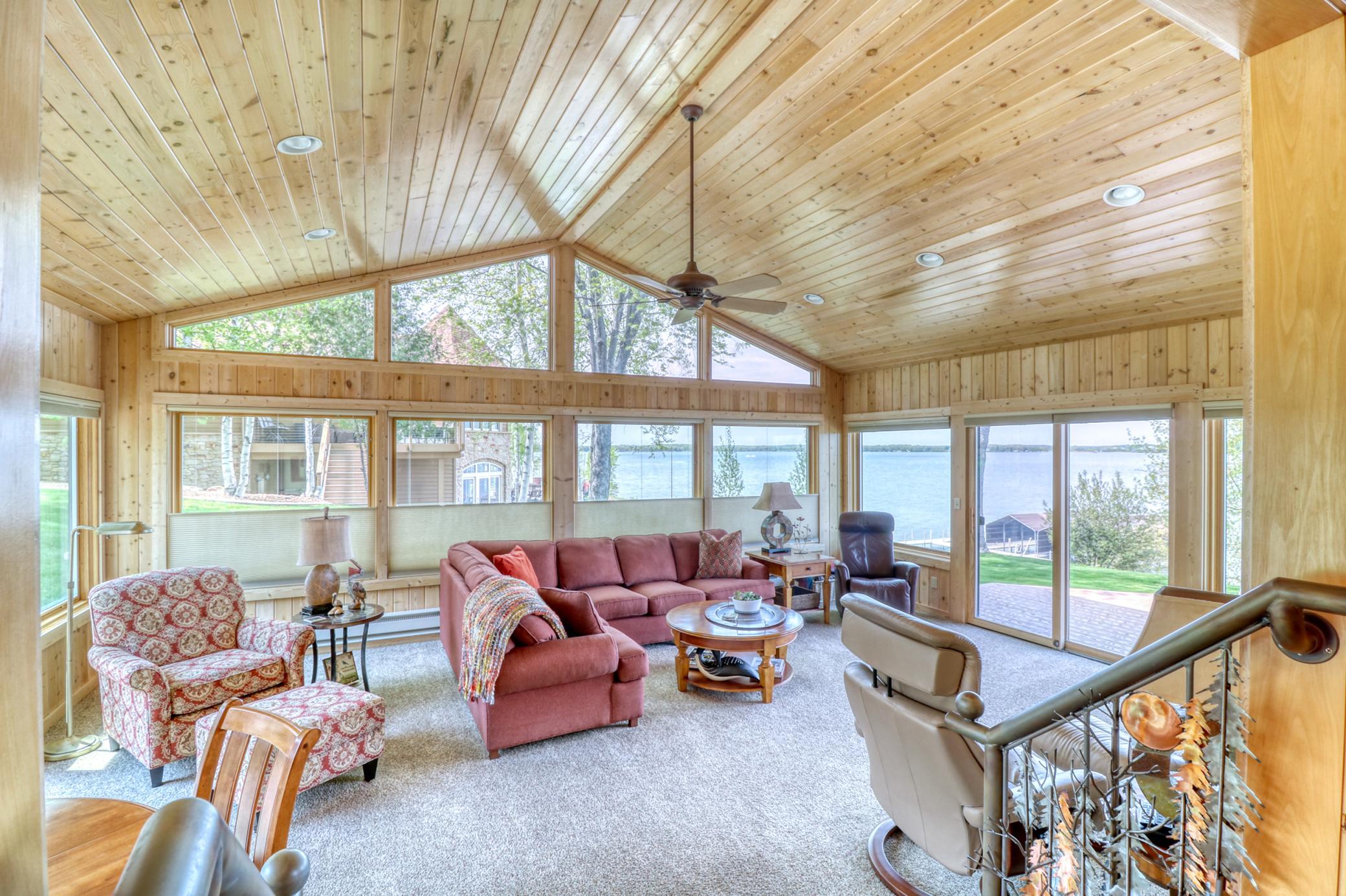 Sunroom1_1.jpg