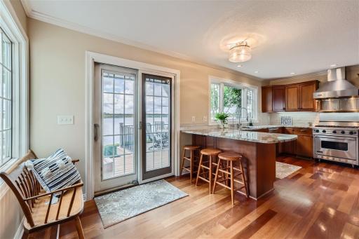 4753 Island View Dr - Web Quality - 023 - 14 Breakfast Area.jpg