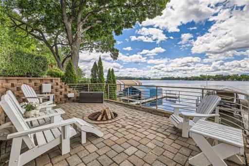 4753 Island View Dr - Web Quality - 043 - 39 Patio.jpg