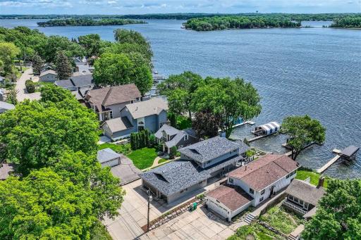 4753 Island View Dr - Web Quality - 051 - 03 Exterior Front.jpg