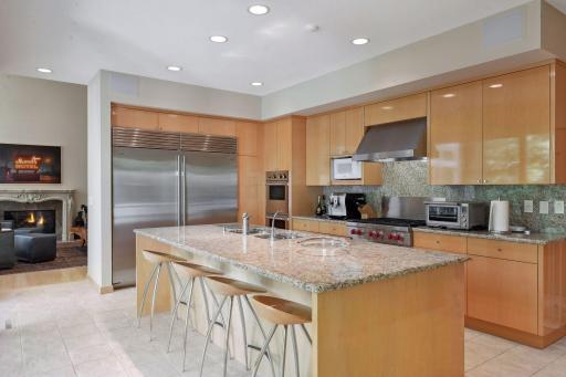 Plentiful prep space and double wall ovens