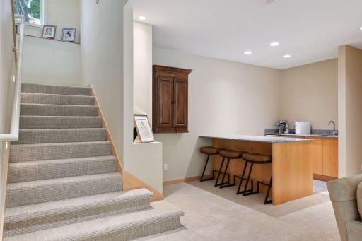 13916 Emerald Ridge, Hopkins, MN 55305
